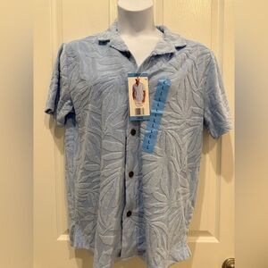 Men’s NWT Light Blue Textured Button-Up Shirt Large